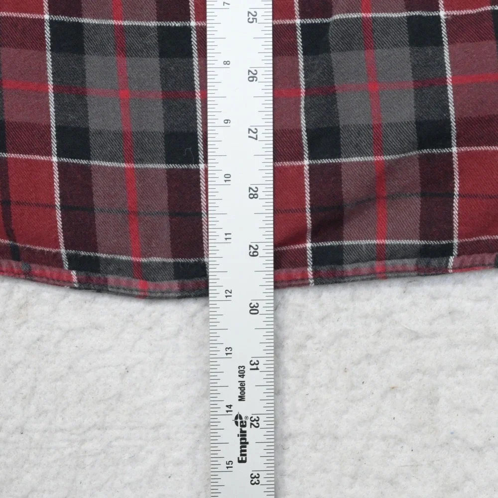 Duluth Trading Co Button Up Shirt Mens M Red Gray Plaid Flannel Long Sleeve